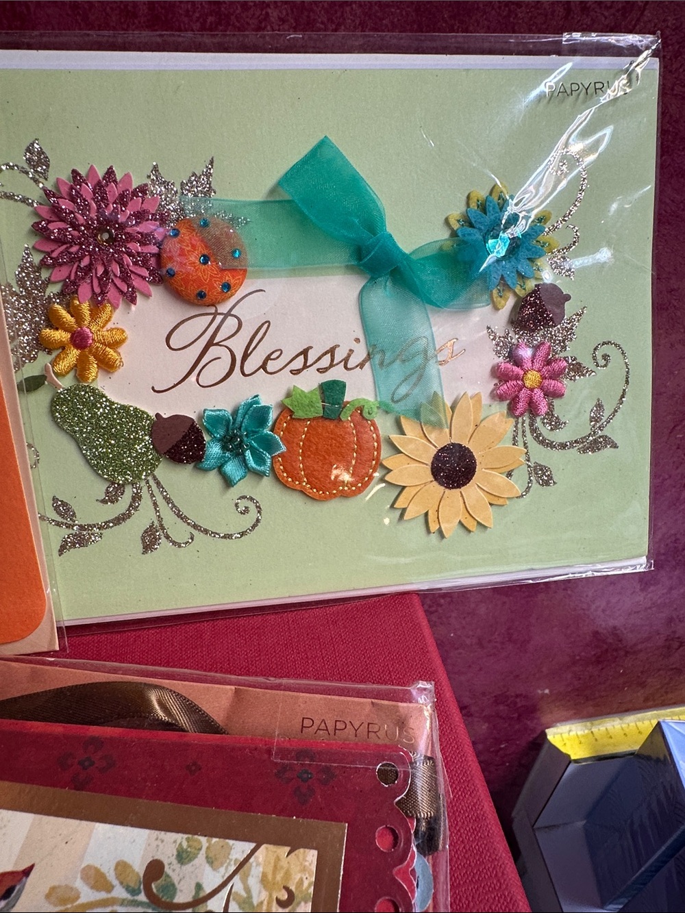 PAPYRUS SET of 4 greeting cards and one Thanksgiving banner. - Picture 5 of 8